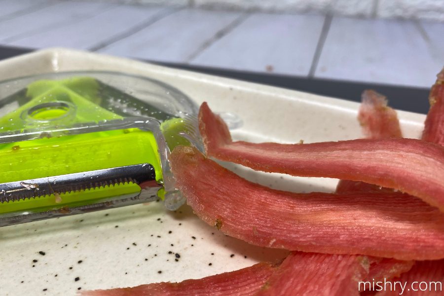 fruit peeler carrots