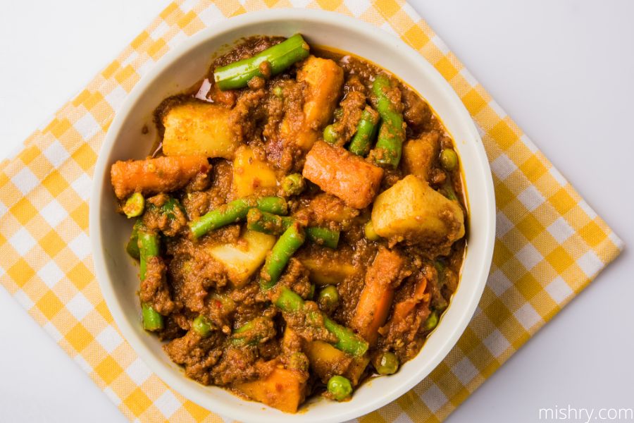 EASY MIXED VEGETABLE CURRY