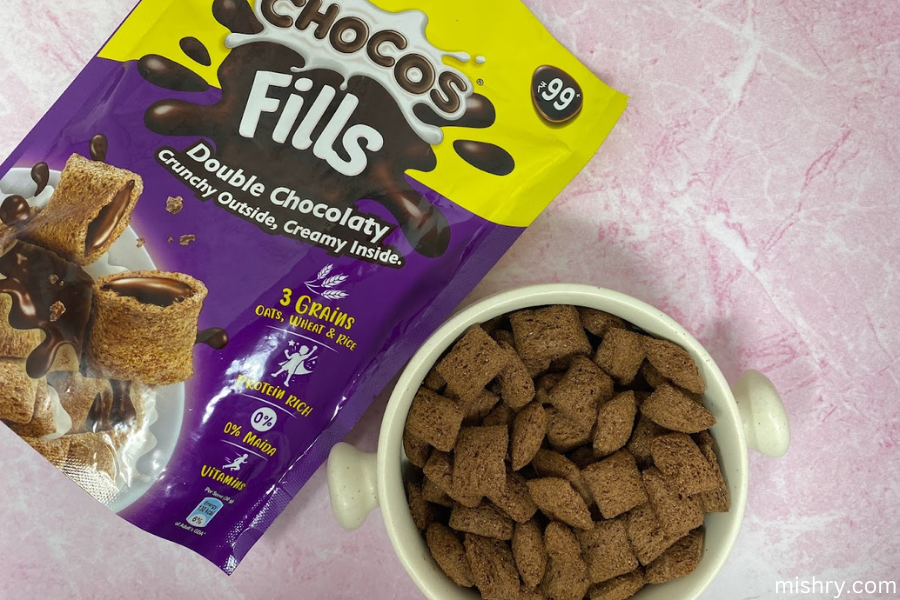 close look at the contents of kellogg's choco fills